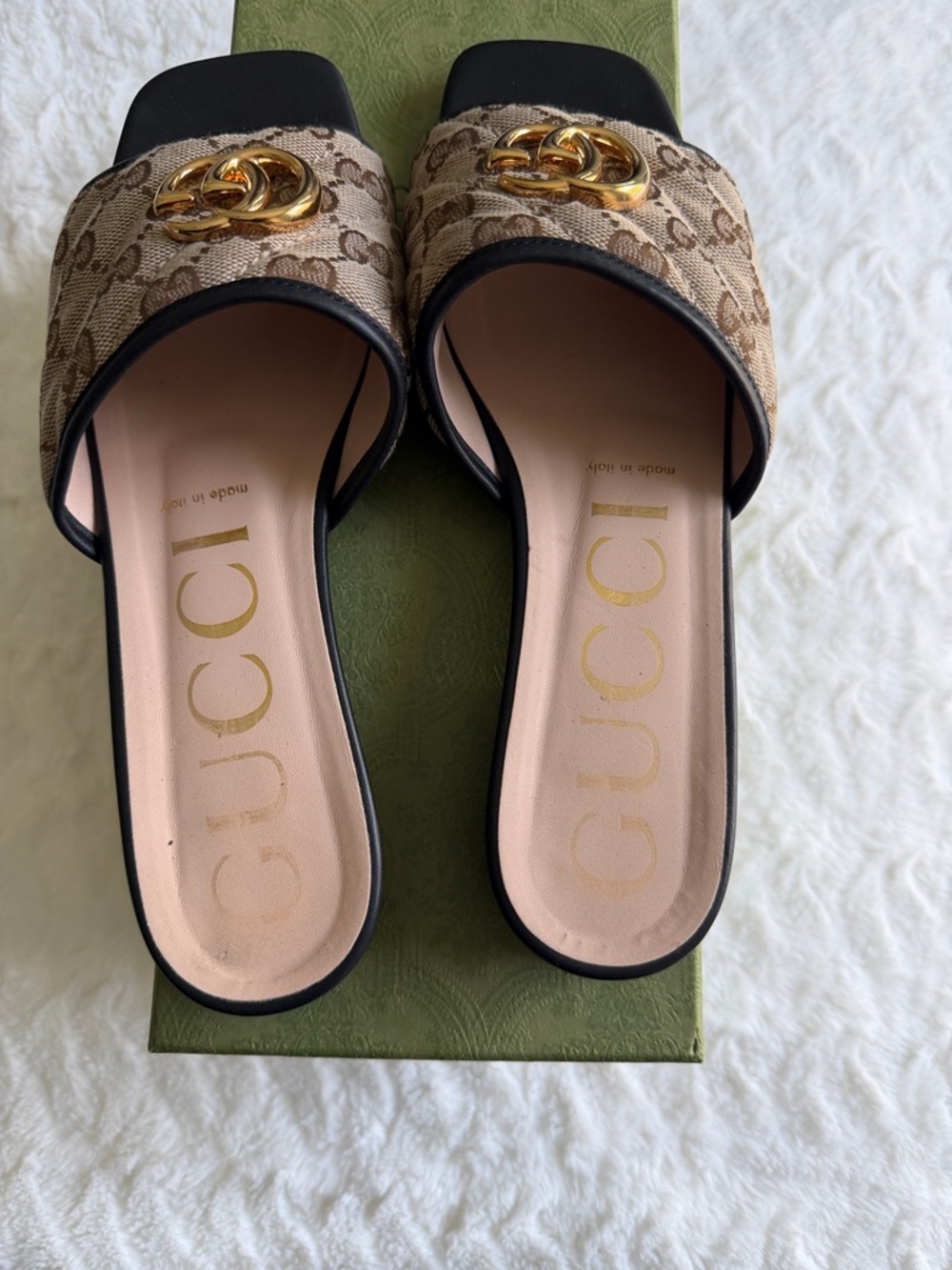 Gucci GG Canvas Slide Sandals – Size 39.5 – With Box - Picture 3 of 9